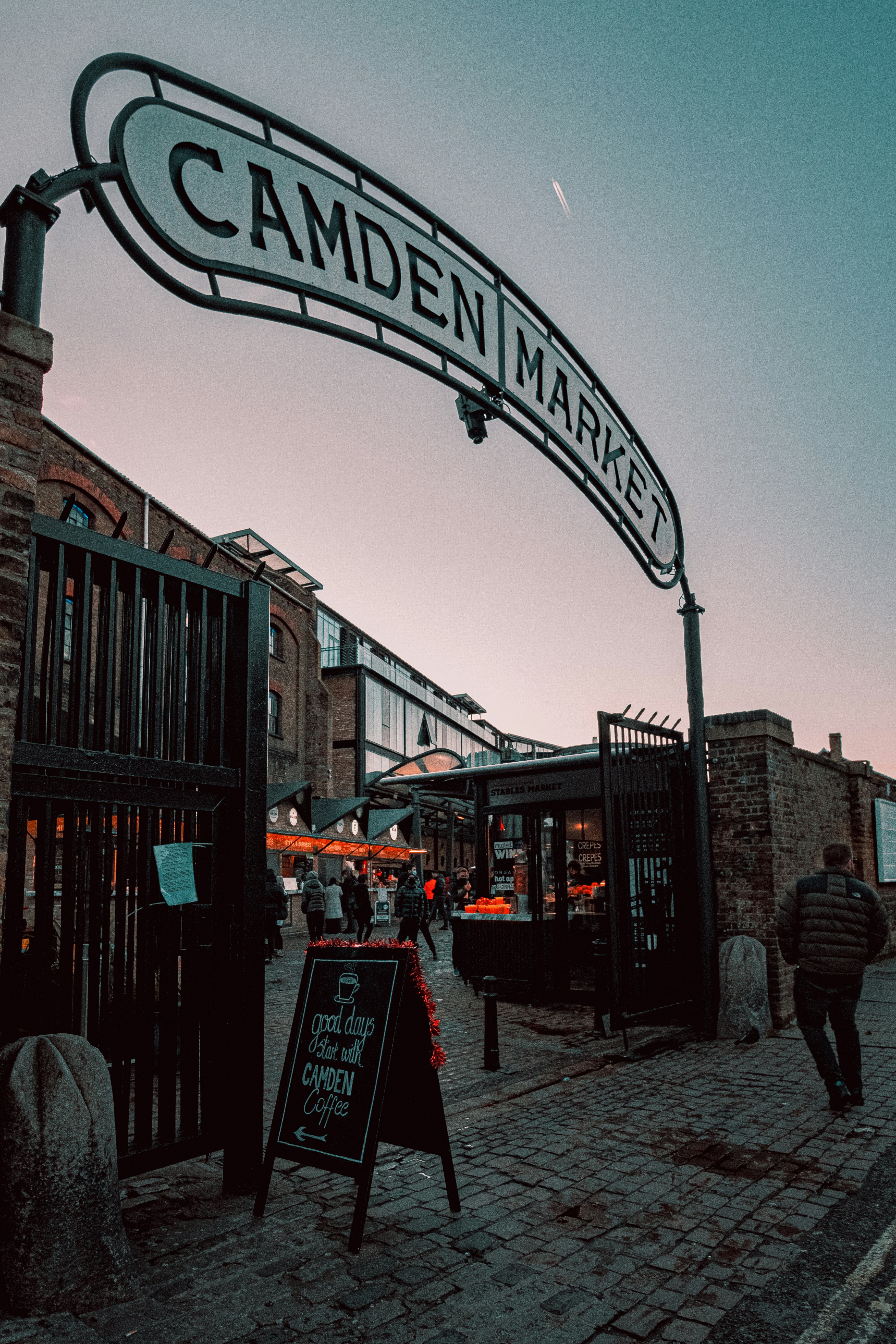 London Markets Beyond Borough: Camden, Maltby Street & Portobello