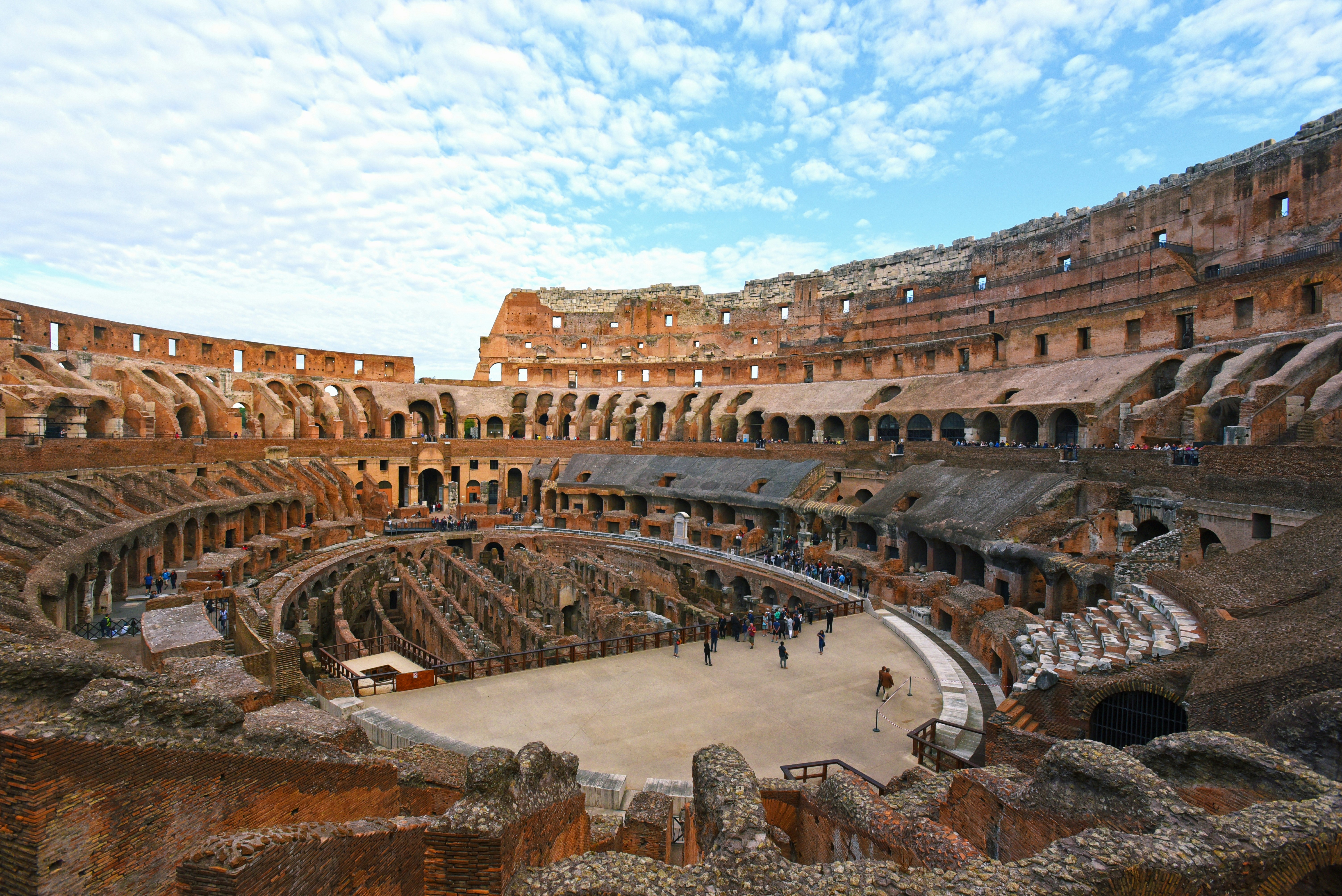 Decoding the Colosseum: The Definitive Skip-the-Line Guide to Tickets, Tours, and Traps