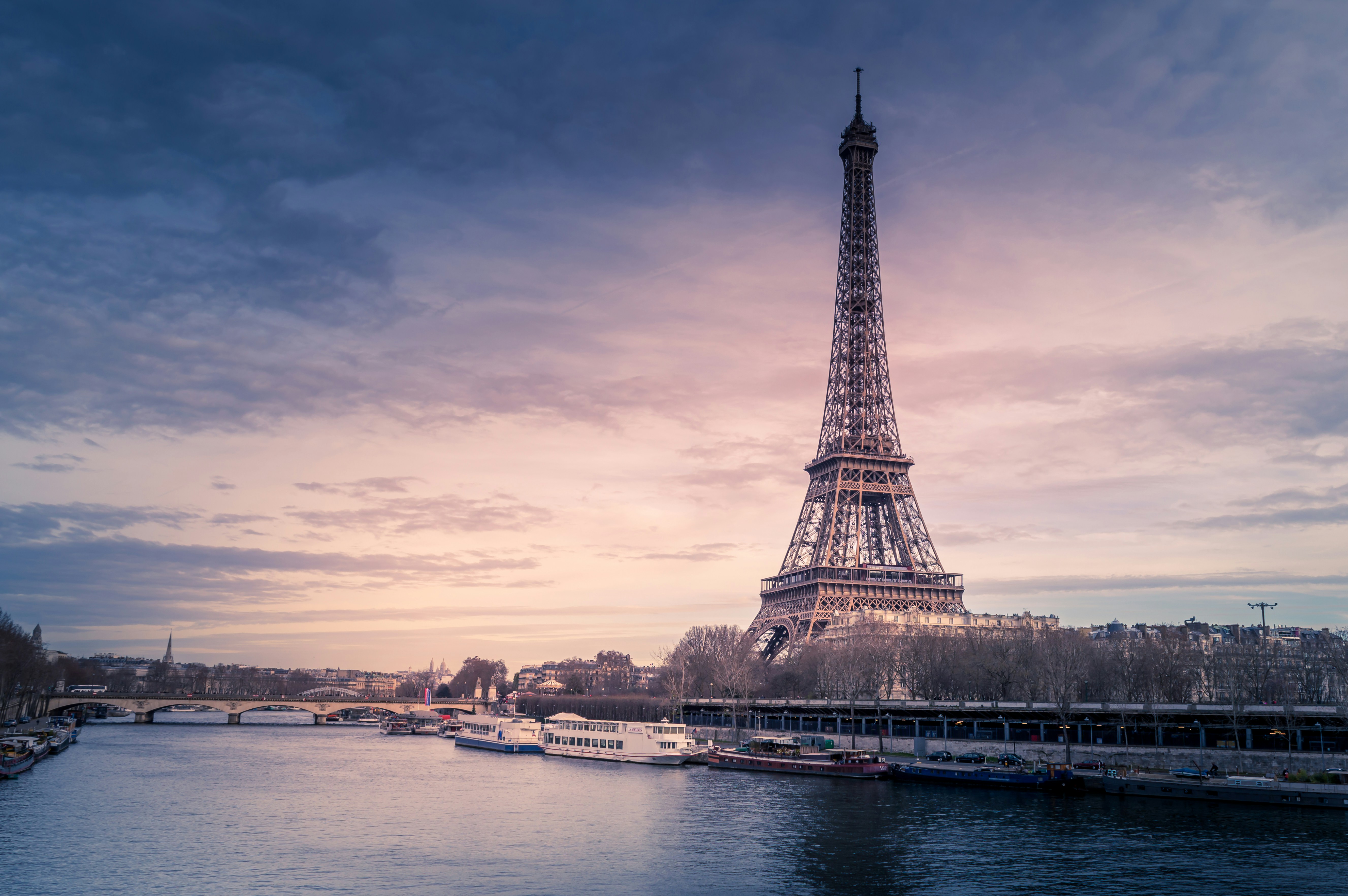 The Complete Paris Guide: Every GoNomadNests Paris Article in One Place