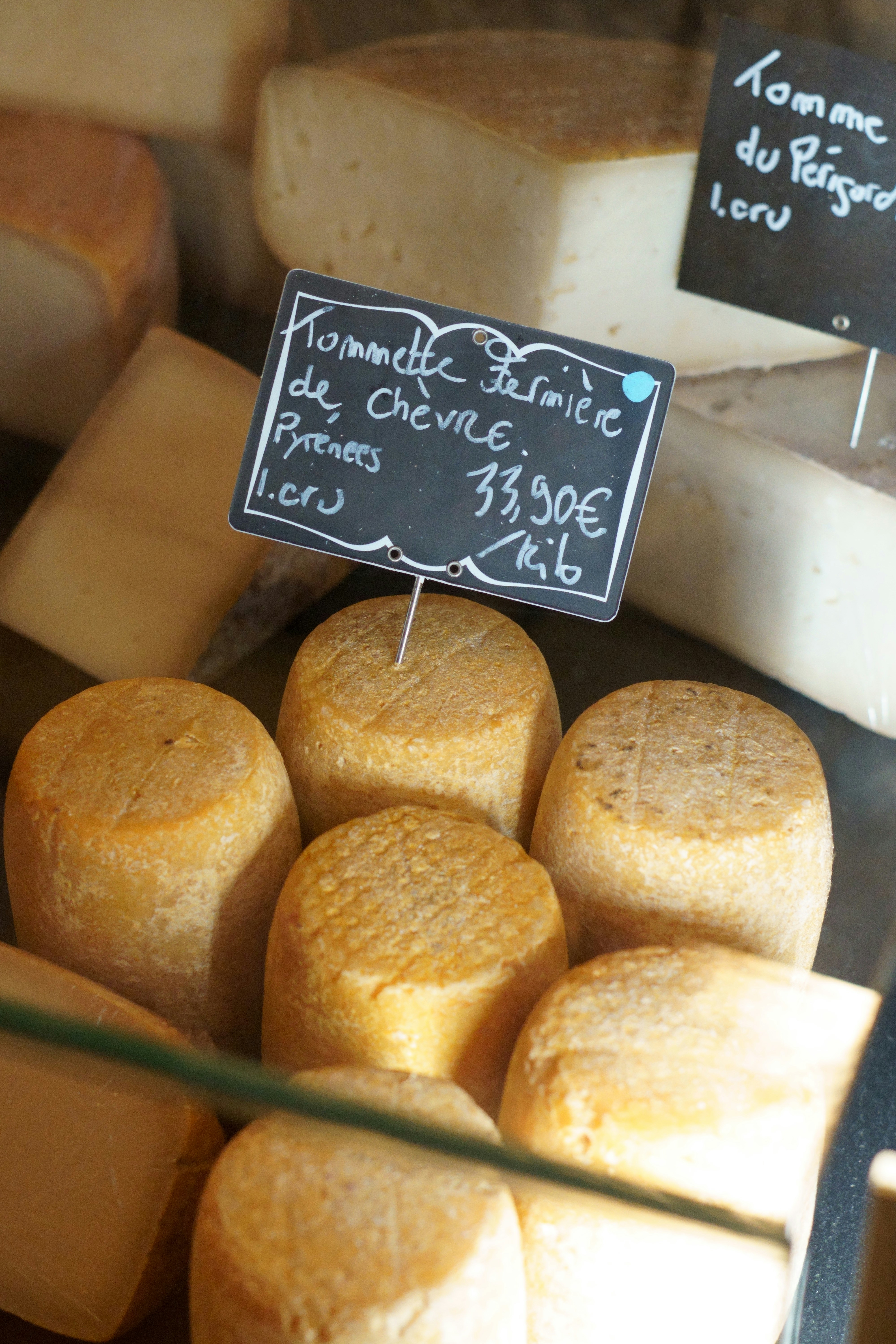 Beyond Croissants: The Ultimate Paris Food Crawl (Bistros, Wine Bars, Markets) — photo 3